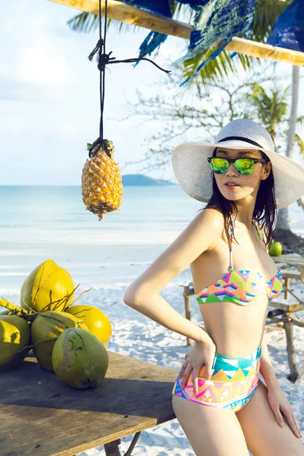 Mỹ nhân Việt khoe đường cong với bikini đầu hè ảnh 6