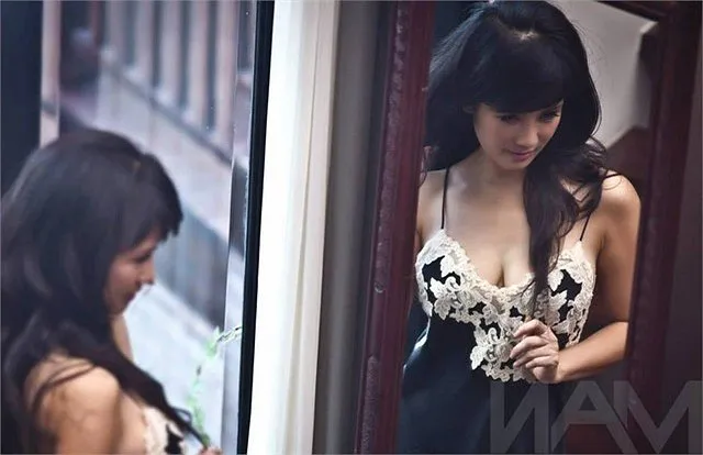 Thanh Lam, Hồng Nhung, Diễm My, Giáng My, hở táo bạo