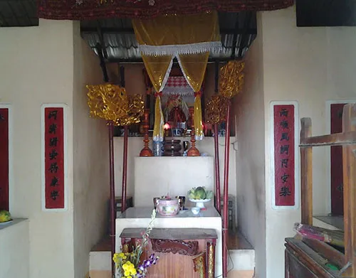 Lạ kỳ ngôi miếu dân lập thờ 'bà bóng' cô Hiên ảnh 1