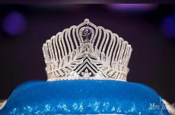 Nhan sắc tân Hoa hậu Hoàn vũ Thái Lan ảnh 3