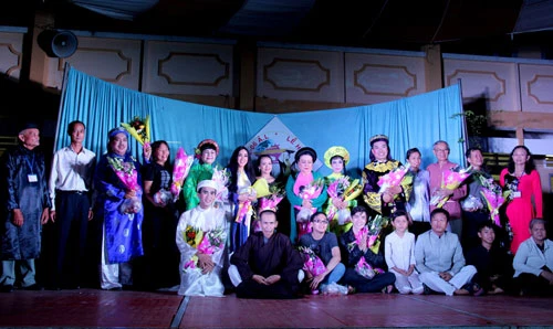 Ấm lòng đêm nhạc quyên góp xây dựng Đình Thân Nhơn ảnh 10