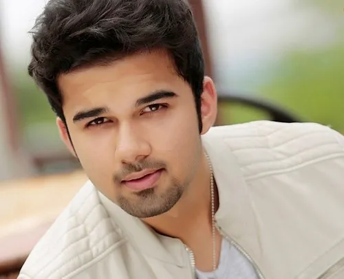 Nam diễn viên 'Cô dâu 8 tuổi' đến Việt Nam sớm hơn dự kiến - ảnh 1