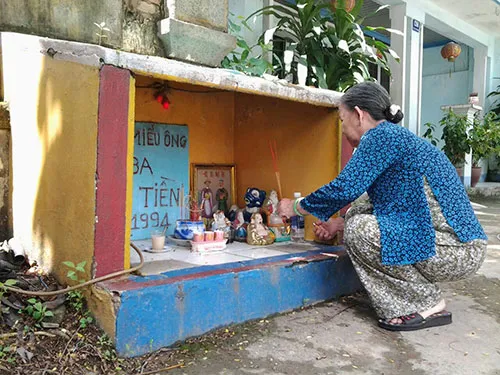 Dân lập miếu thờ người chiến sĩ công an ảnh 2