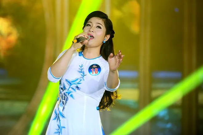 Thí sinh trở về từ châu Âu đăng quang Sao Mai 2015