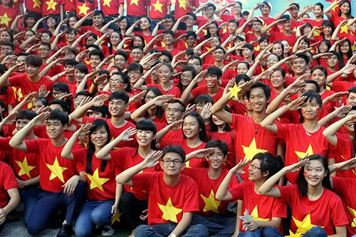 Sôi động ngày hội ‘Tôi yêu Tổ quốc tôi’ ảnh 1