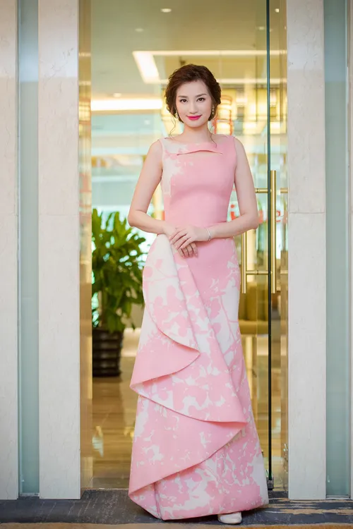 Trúc Diễm một mình dự event ở Hà Nội ảnh 8 truc-diem-9-5652-1440983588.jpg