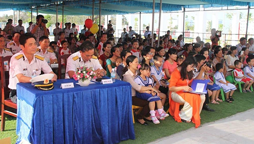 Lễ khai giảng dễ thương ở Trường Mầm non Trường Sa ảnh 5