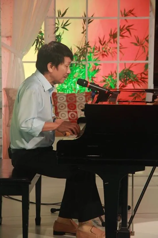 Phú Quang, Bác sĩ, 30 tuổi, bệnh tật, ốm yếu, bữa trưa, vui vẻ, Nhạc sĩ Phú Quang, Hà Nội, Đâu phải bởi mùa thu, Em ơi Hà Nội phố Phú Quang, Bác sĩ, 30 tuổi, bệnh tật, ốm yếu, bữa trưa, vui vẻ, Nhạc sĩ Phú Quang, Hà Nội, Đâu phải bởi mùa thu, Em ơi Hà Nội phố