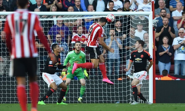 Martial toả sáng, MU thắng kịch tính (3-2) trước Southampton ảnh 1