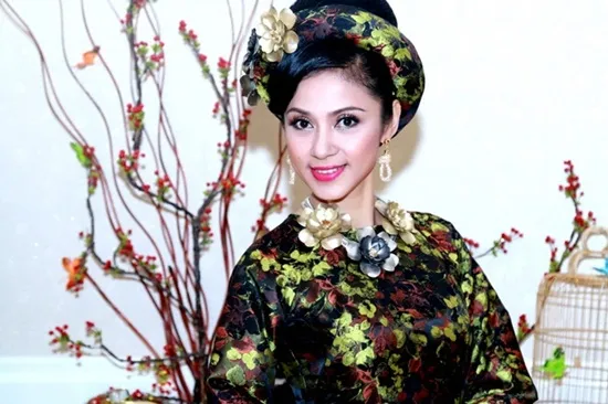 Việt Trinh, Người đẹp Tây Đô, Lý Hùng, diễn viên, danh vọng