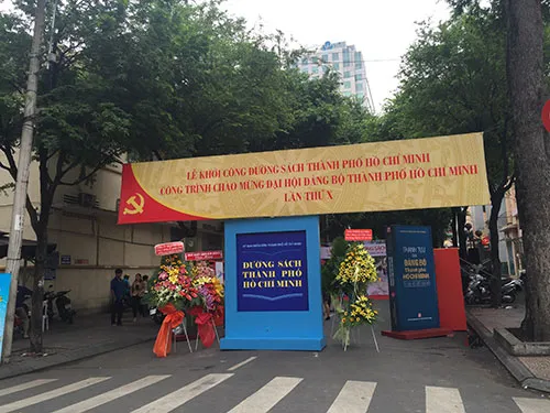 Từ nay, TP.HCM có một con đường sách dưới không gian me xanh ảnh 3 Từ nay, TP.HCM có một con đường sách dưới không gian me xanh ảnh 3