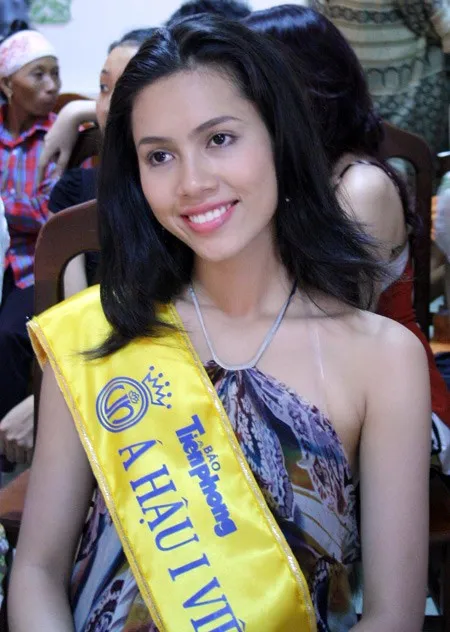 So gia thế, học vấn, đường tình của ba á hậu tên My 