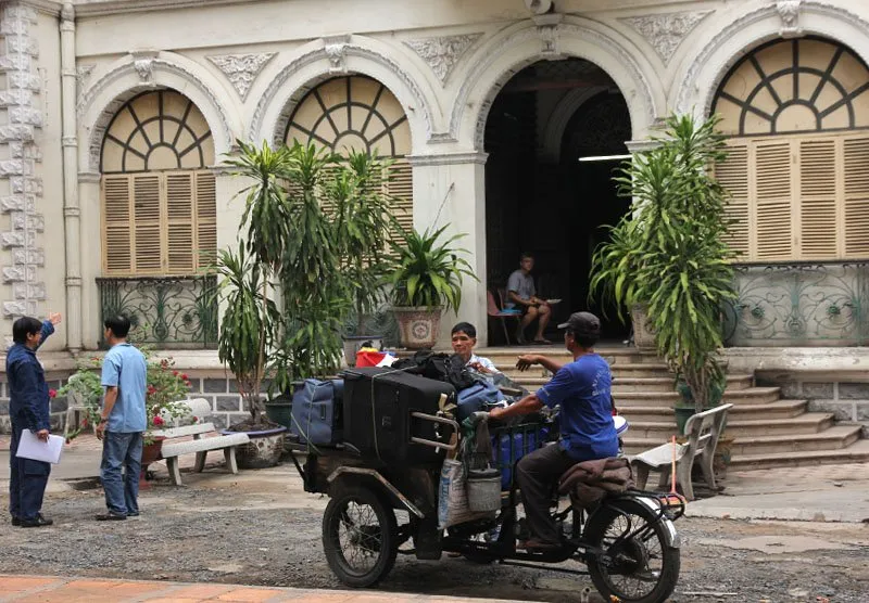 tòa nhà 35 triệu usd, nhà cổ, biệt thự