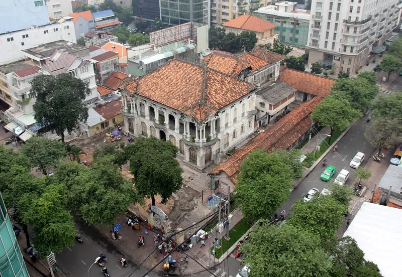 tòa nhà 35 triệu usd, nhà cổ, biệt thự