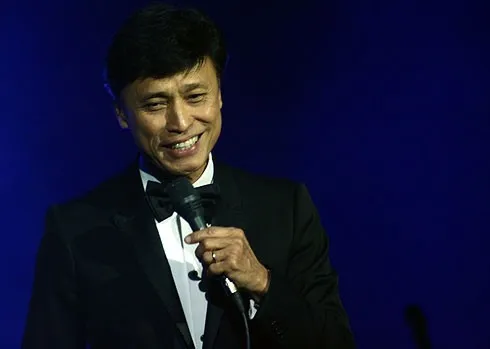 Ca sĩ Tuấn Ngọc Tuấn Ngọc tiết lộ về cuộc đời tác giả 'Riêng một góc trời'