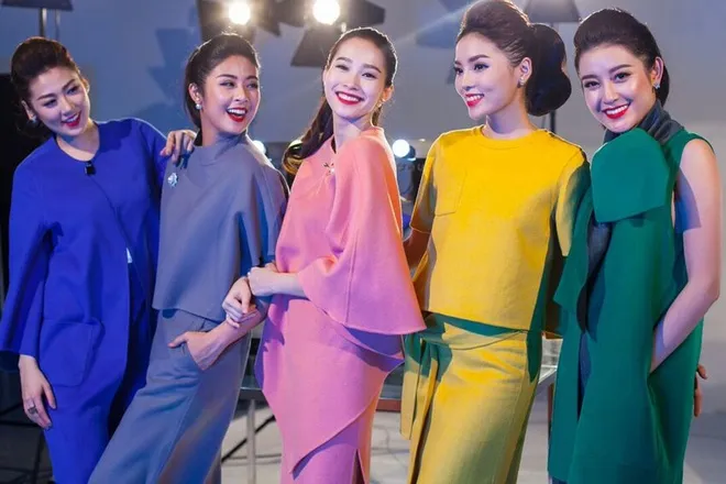 Hậu trường chụp ảnh của các hoa hậu Việt