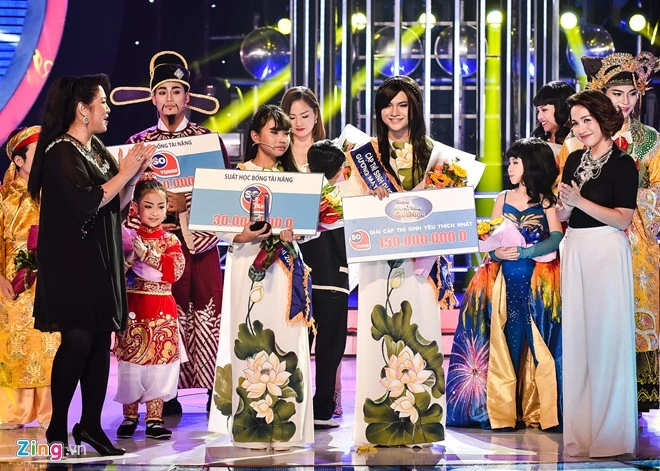 Tuy nhiên, Phương Mỹ Chi chưa kịp vui mừng khi MC Đại Nghĩa công bố cô bé về vị trí cuối cùng trong top 4.