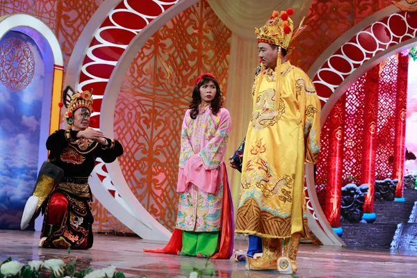 co-du-cong-ly-duoc-phep-chuyen-gioi-trong-tao-quan-2016-7