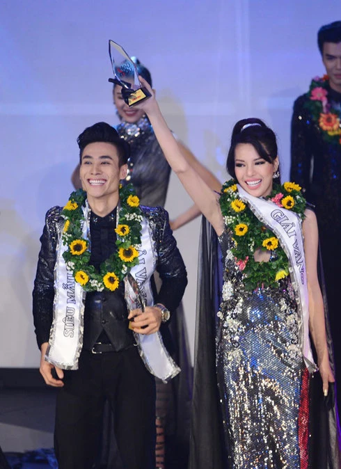 Tân giải vàng Siêu mẫu Khả Trang cải tên để đổi vận - 1