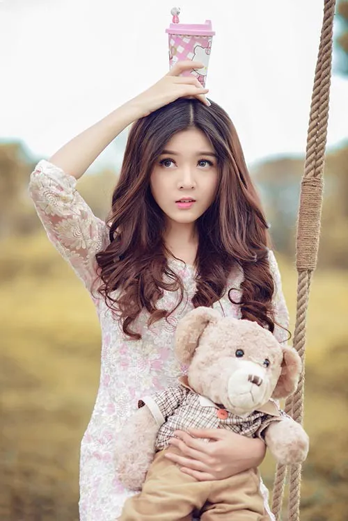 Bí quyết dưỡng da của hot girl búp bê Lilly Luta