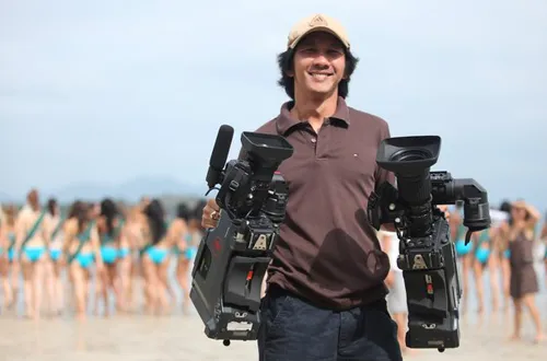 quay-phim-cuoc-dua-ky-thu-qua-doi-vi-roi-may-bay-o-australia