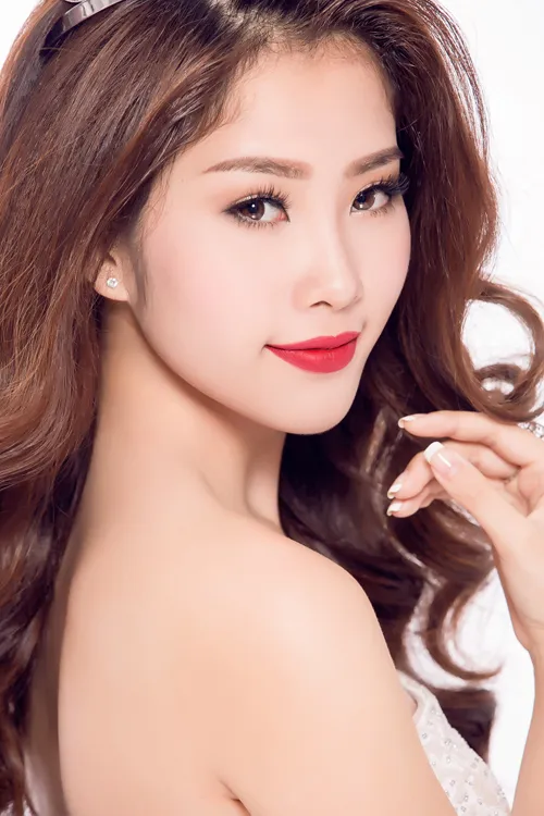 Nam Em muốn dự thi Hoa hậu Việt Nam 2016