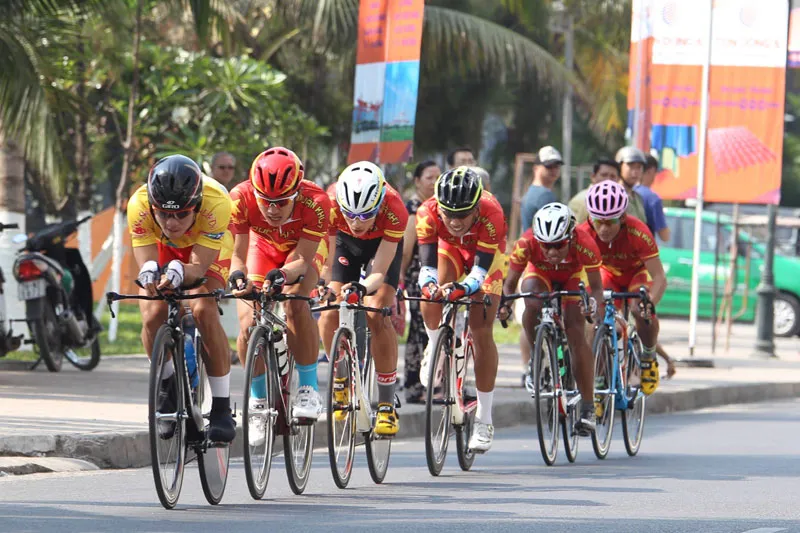 Nguyễn Trường Tài thu chiếm áo vàng ảnh 4