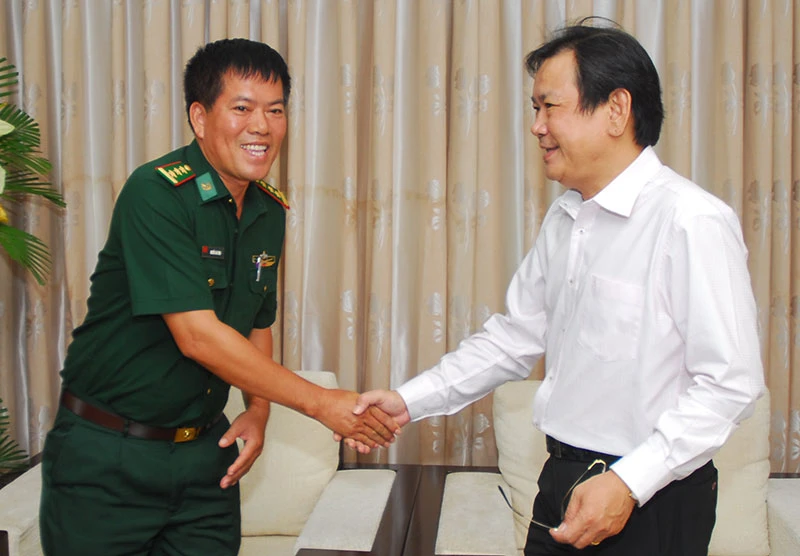 Nguyên Phó Chủ tịch nước Trương Mỹ Hoa chúc mừng báo Pháp Luật TP.HCM ảnh 10