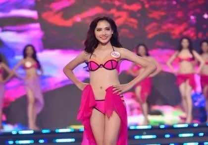 Cô từng lọt vào chung kết Hoa hậu Hoàn vũ Việt Nam 2015