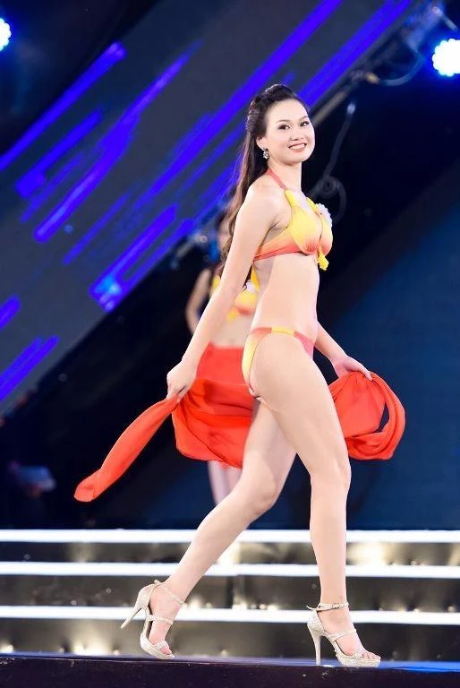 Cô cao 1m75, hiện là sinh viên Học viện Báo chí và Tuyên truyền