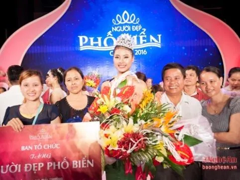 Trước khi đến với cuộc thi Hoa hậu Việt Nam, cô từng giành giải cao nhất cuộc thi Người đẹp phố biển Cửa Lò 2016