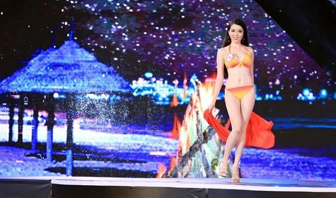 Cô là 1 trong 36 thí sinh xuất sắc nhất tham gia đêm chung kết Hoa hậu Việt Nam 2016