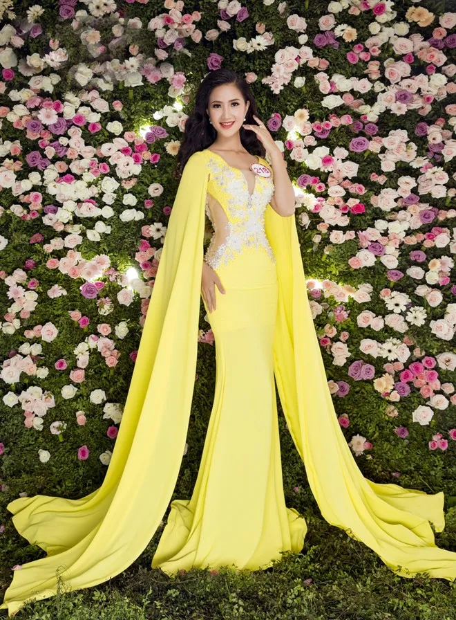 Nguoi dep HHVN khoe sac voi dam da hoi long lay hinh anh 5