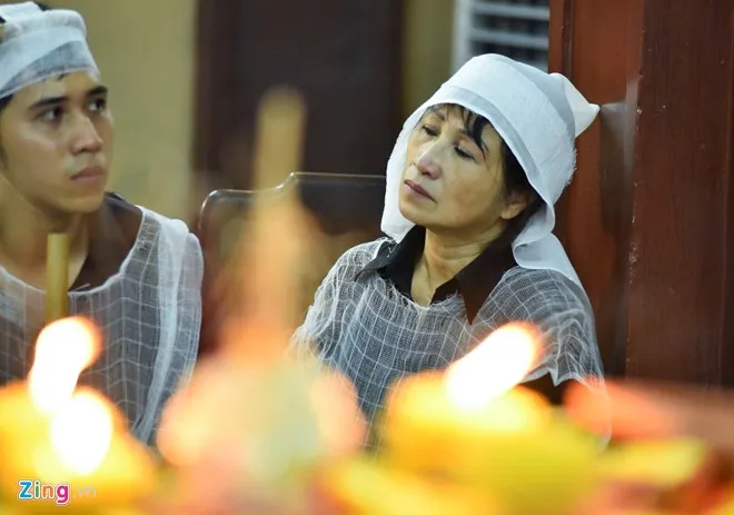 Nghe si Viet dot tu tren tren san khau hinh anh 3