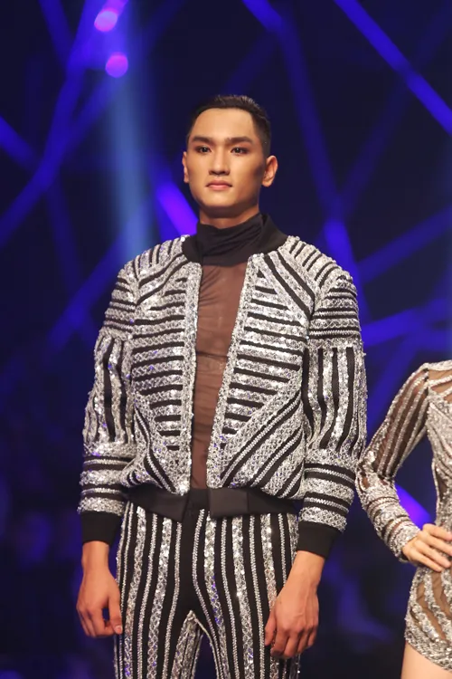 Còn Huy Quang đã chứng tỏ được bản thân và xoá đi hình ảnh là bản sao của Quang Hùng, Quang Đại.