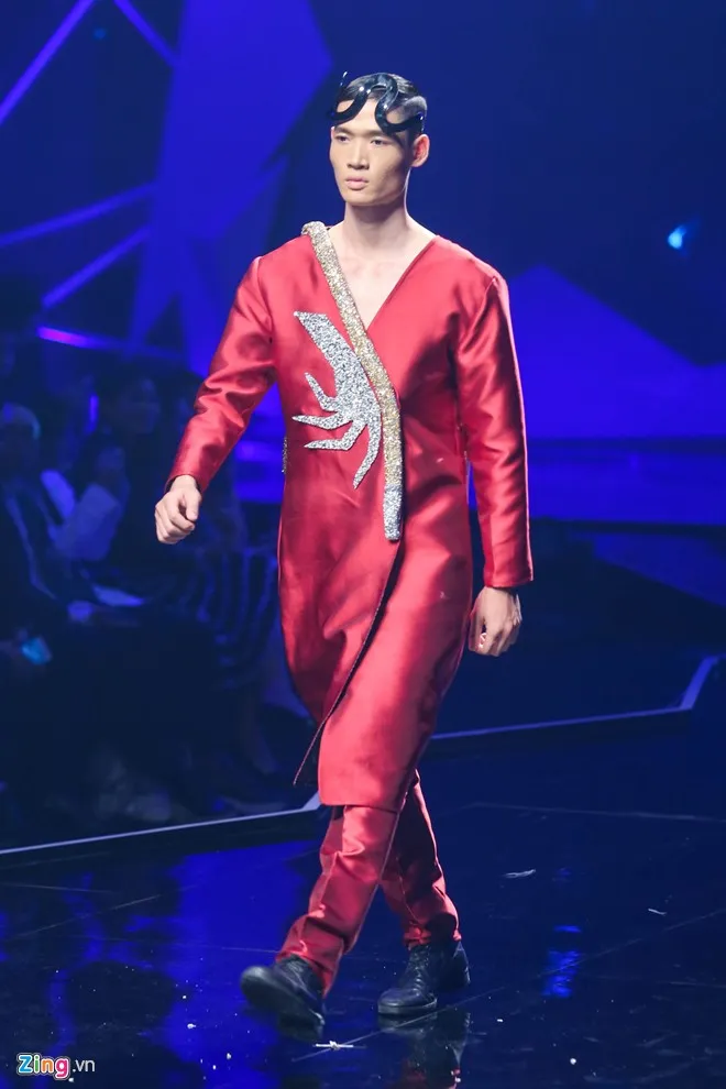 Man catwalk bi che tham hoa o chung ket Next Top Model hinh anh 6