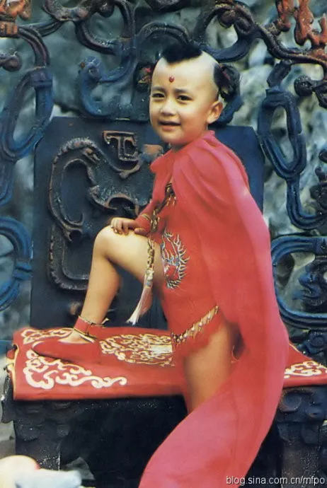 Hồng Hài Nhi năm xưa. Ảnh:Sina. Ly do sao nhi noi nhat 'Tay du ky 1986' giai nghe luc 9 tuoi hinh anh 1