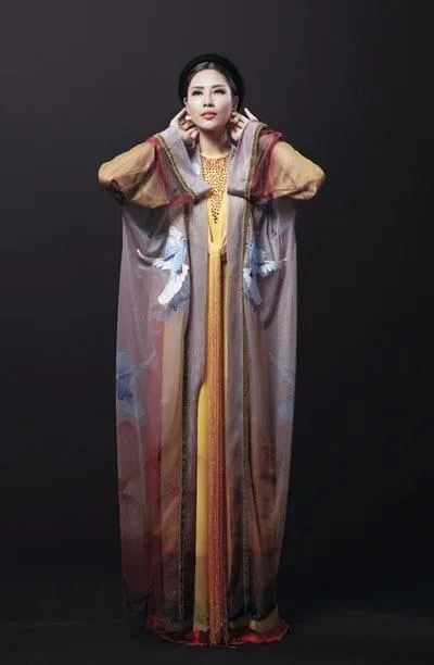 Nguyễn Thị Loan vào tốp 3 Trang phục Dân tộc đẹp nhất ảnh 5