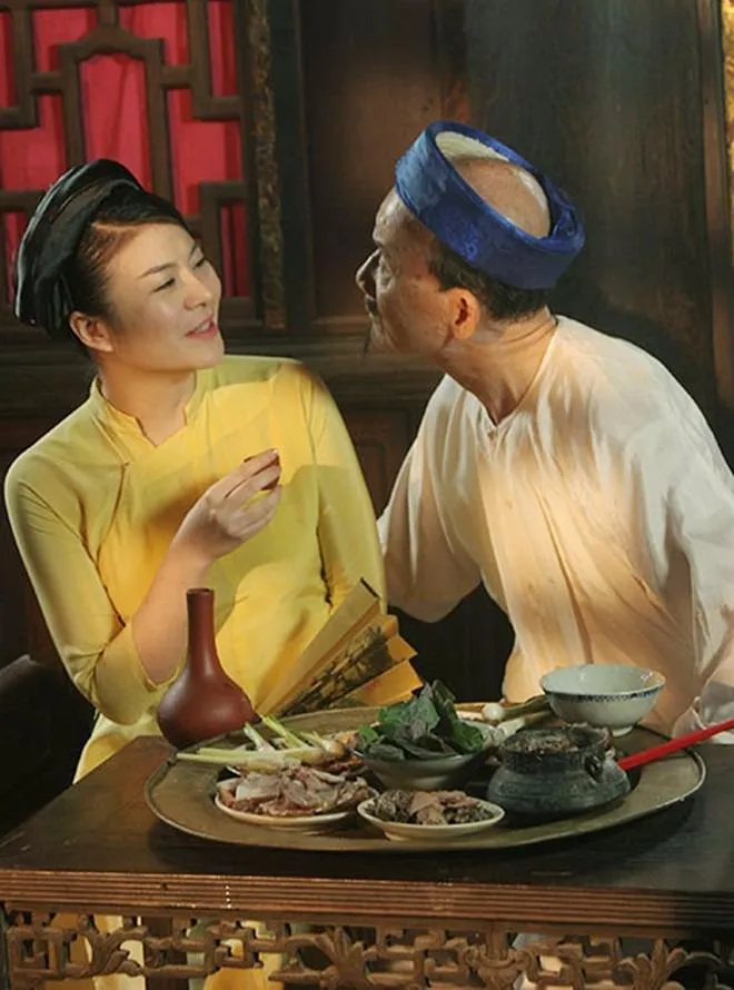 Nghệ sĩ Kim Oanh cũng là bạn diễn thường xuyên của nghệ sĩ ưu tú Phạm Bằng. Ảnh VIETNAMNET