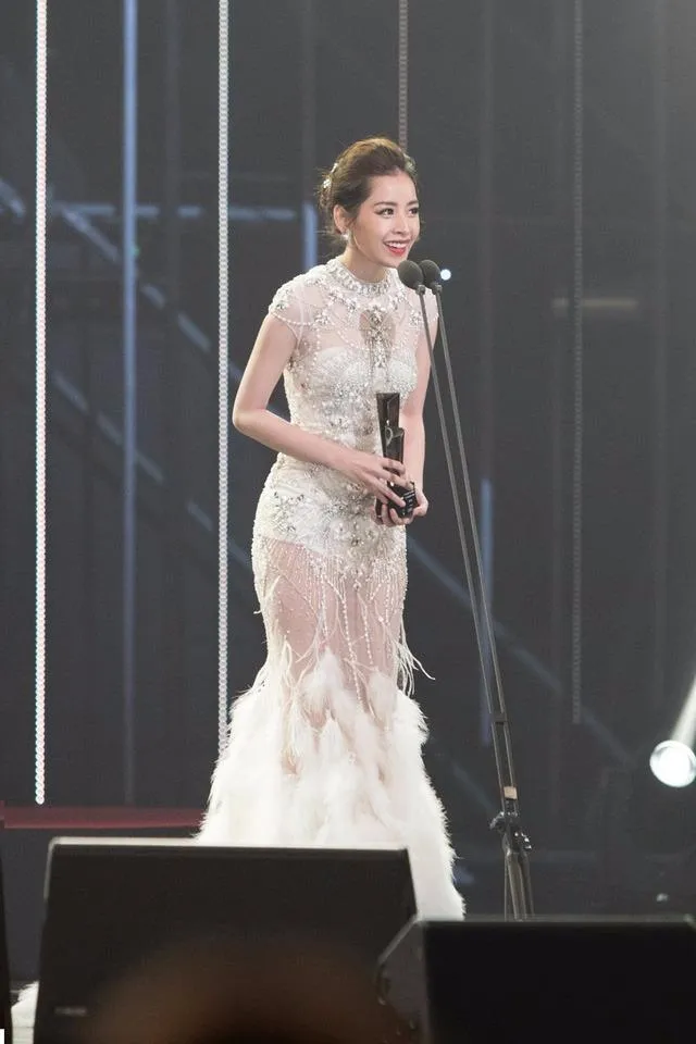 Đây sẽ là kỷ niệm không thể nào quên khi cô đến Hàn Quốc. Cô cũng gửi lời cảm ơn các fan ở Việt Nam đã luôn ủng hộ mình. Thời gian tới, nữ diễn viên trẻ sẽ cố gắng làm việc để xứng đáng với giải thưởng này. Ảnh DÂN TRÍ