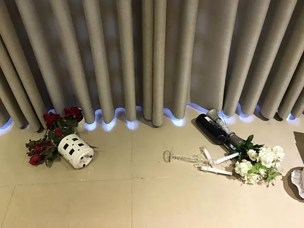 Đồ đạc trong nhà bị vứt lung tung. Ảnh: Ngôi sao