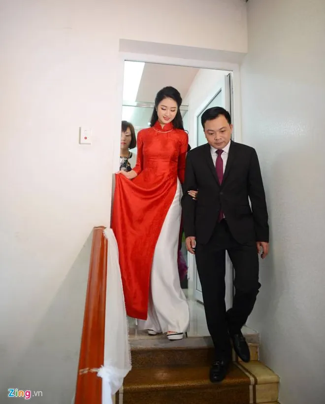 Dai gia tang Rolls-Royce Ghost cho Thu Ngan trong dam hoi hinh anh 9