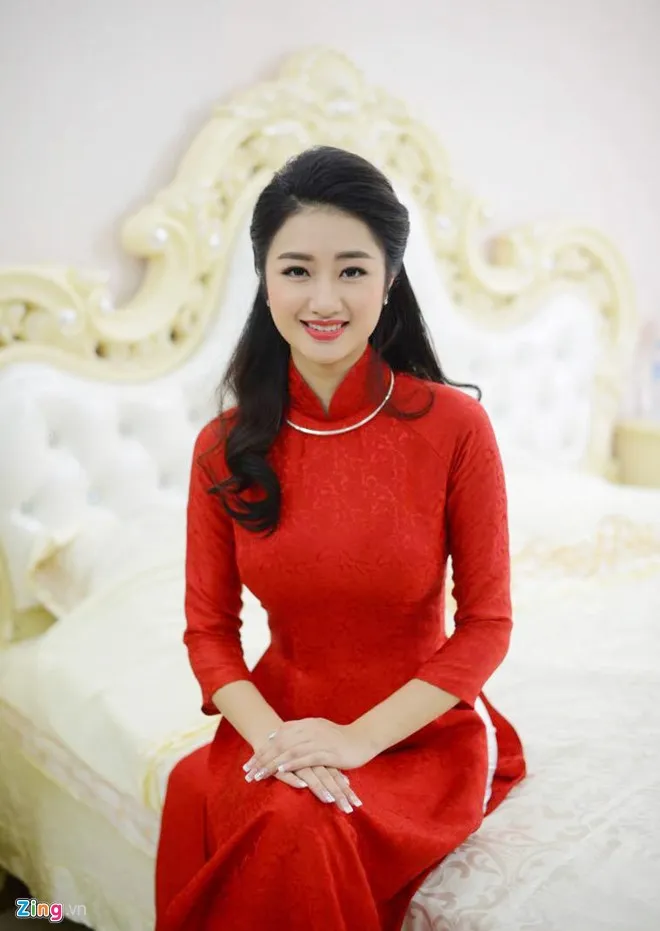 Dai gia tang Rolls-Royce Ghost cho Thu Ngan trong dam hoi hinh anh 6