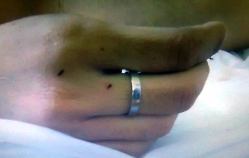 Tìm thân nhân cô gái trẻ bất ngờ nhảy hồ Đức An tự tử ảnh 1