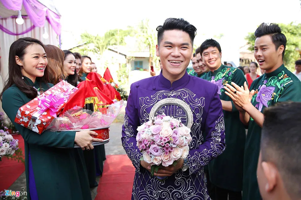 Le Phuong rang ngoi trong le cuoi lan hai voi chong kem 7 tuoi hinh anh 6