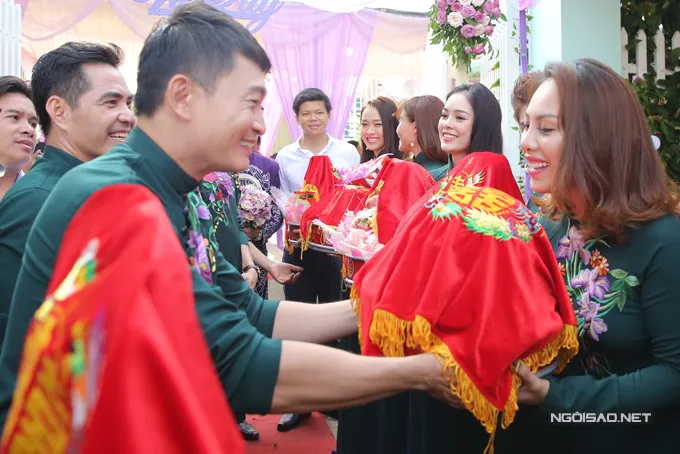 dan-nghe-si-noi-tieng-lam-phu-dau-phu-re-cho-le-vu-quy-cua-le-phuong-7