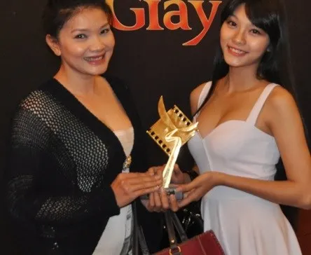 Diễn viên Thanh Tú vào bán kết Hoa hậu Đại Dương 2017 ảnh 4 Diễn viên Thanh Tú vào bán kết Hoa hậu Đại Dương 2017 ảnh 4