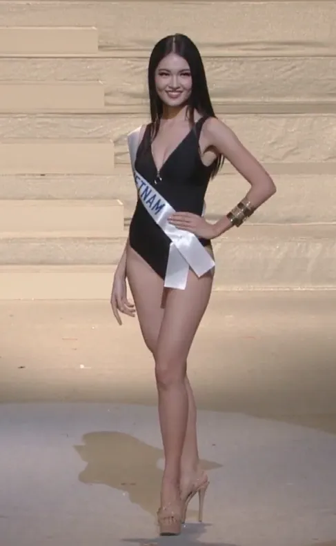 Ngắm Thùy Dung mặc bikini chung kết Hoa hậu Quốc tế ảnh 4