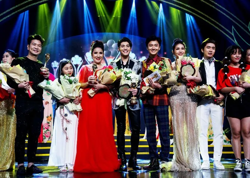 Trường Giang nhận cú đúp Mai Vàng 2017 ảnh 9 Trường Giang nhận cú đúp Mai Vàng 2017 ảnh 9