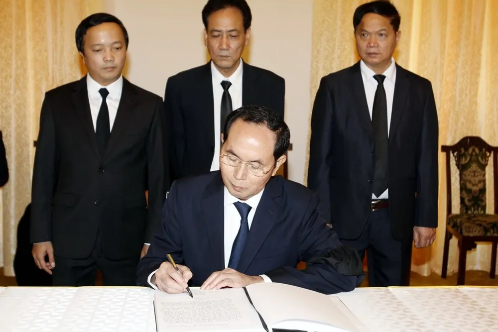 Lãnh đạo Đảng, Nhà nước viếng cố TT Phan Văn Khải ảnh 7